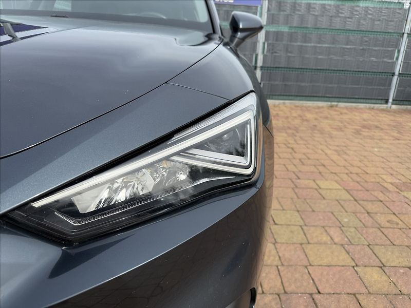 Seat Leon 2.0 TDI Style DSG/LED - fotka 5 z 24