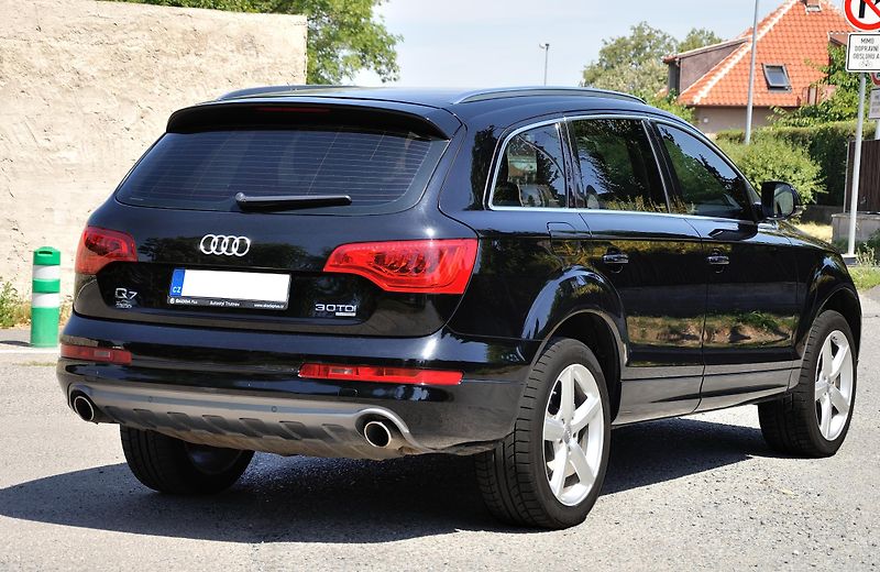 Audi Q7 (2010) 3.0 TDi V6 QUATTRO,XENONY,FACE - fotka 3 z 47