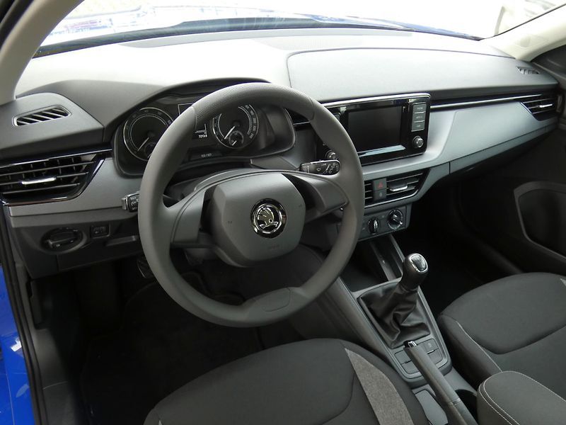 Škoda Kamiq Active 1.0 TSI /70 kW - fotka 5 z 30