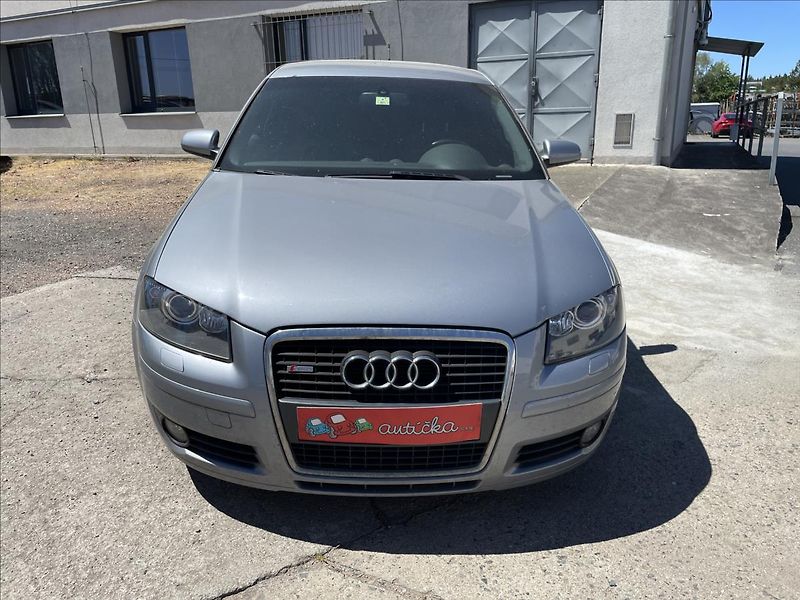 Audi A3 2,0 TDi 103kW*S-line*servis - fotka 2 z 47