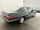 Mercedes-Benz Třídy E (2001) 280I V6 ,150kw, velmi krásný!! - náhled 2