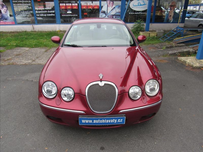 Jaguar S-Type 3,0 i Exclusive 175 KW - fotka 2 z 28