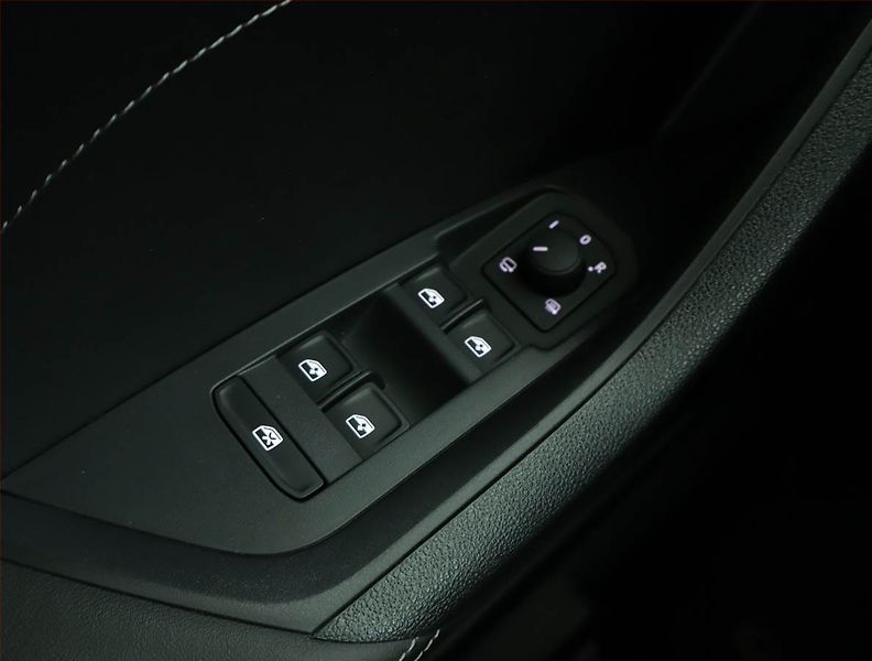 Škoda Kodiaq (2023) Laurin&Klement 2.0 TDI - fotka 17 z 17