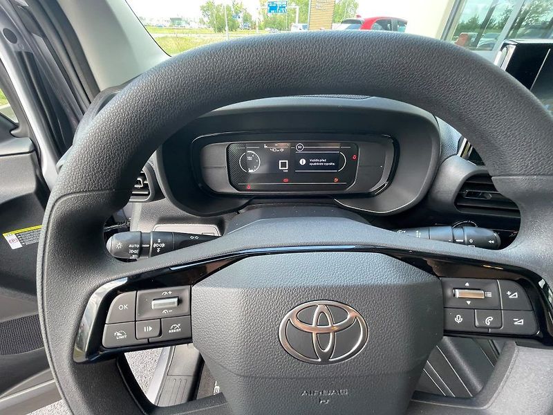 Toyota ProAce City Verso 1.2 M/T Long Business 7 míst - fotka 19 z 28