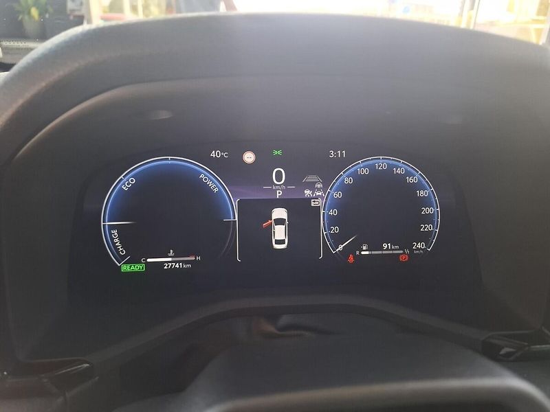 Toyota Camry 2.5HEV 137KW 2024 - fotka 14 z 14