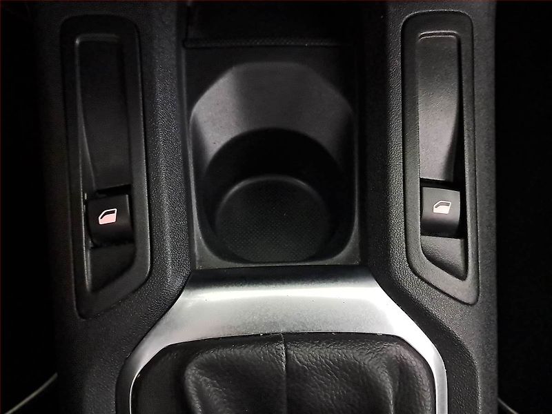 Peugeot 301 (2014) 1.2 VTi - fotka 15 z 15