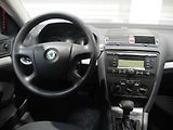 Škoda Octavia (2006) 1.6i, ČR, Ambiente - náhled 13