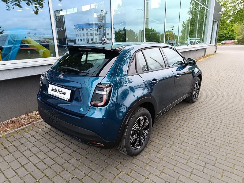 Fiat 600 (2026) Icon BEV 54kWh 115kW/156k - fotka 36 z 48