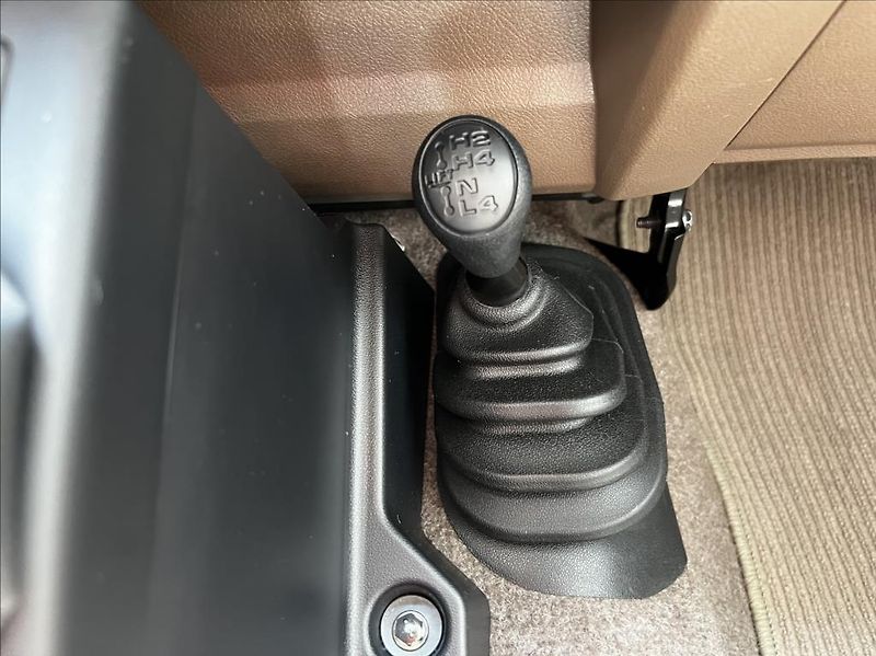 Toyota Land Cruiser LX MY24  GRJ76 4,0 V6 6AT - fotka 23 z 29