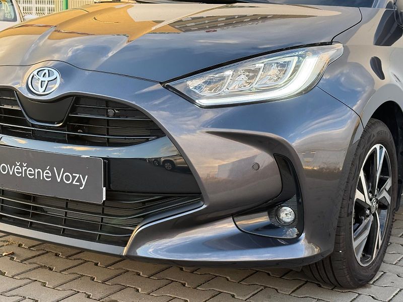 Toyota Yaris 1.5 Dynamic Force Style AT - fotka 25 z 26