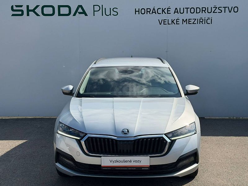Škoda Octavia combi Ambition 2,0 TDI 85 kW 6 - fotka 4 z 32