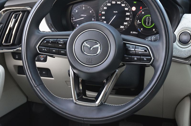 Mazda CX-60 (2023) 3.3 D254 8AT AWD Takumi+ 21tkm - fotka 22 z 55