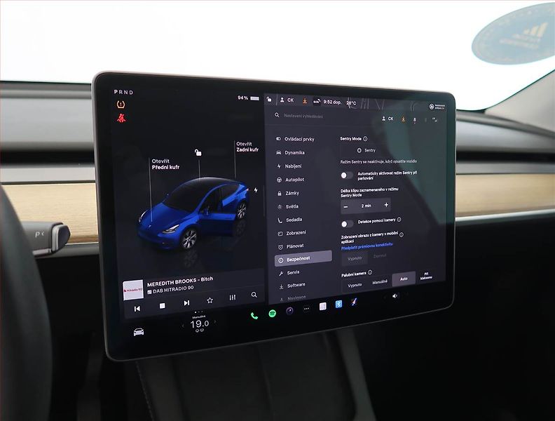Tesla Model Y (2022) Long Range AWD 79kWh, SoH 91% - fotka 26 z 33