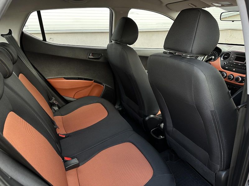 Hyundai i10 1.0i AUTOMAT 67PS KLIMA AC Blu - fotka 30 z 32