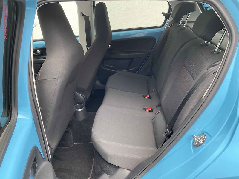 Volkswagen up! (2017) 1.0 MPi, Sound, výhřev sed - fotka 10 z 15