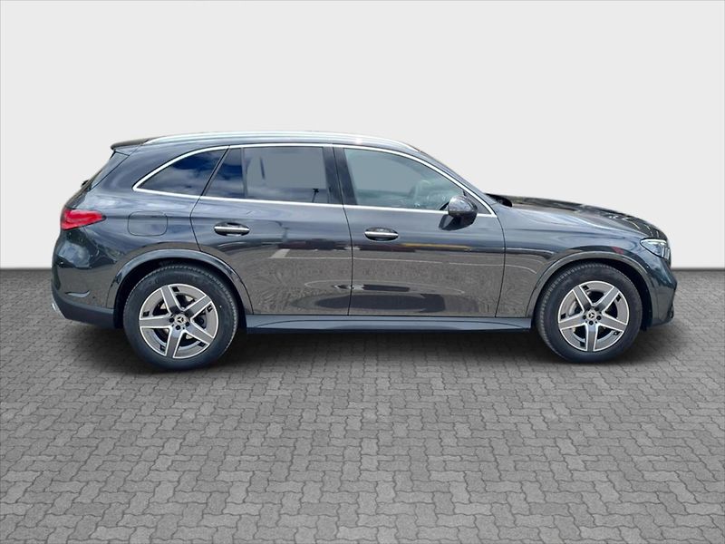 Mercedes-Benz GLC 300d 4MATIC AMG Line - fotka 6 z 22
