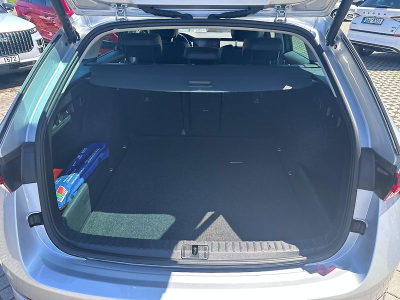 Škoda Octavia 2.0 TDI 110kW DSG Style - fotka 15 z 16