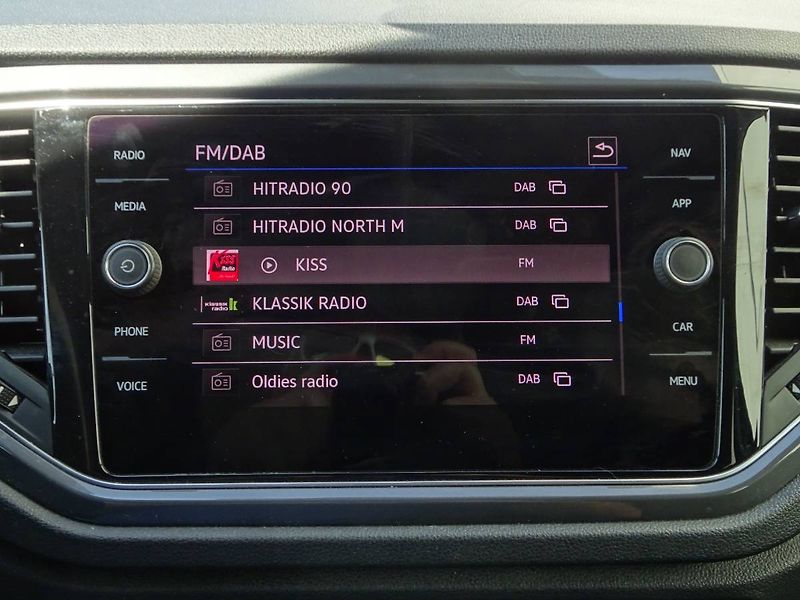 Volkswagen T-Roc (2021) 1,5 TSi /110kW Sport DSG - fotka 16 z 27