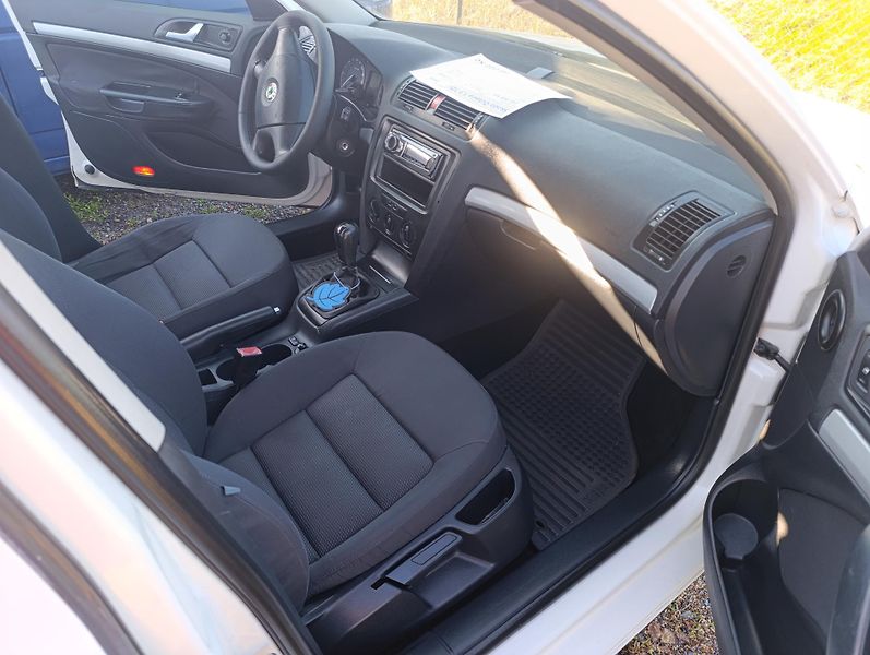 Škoda Octavia (2005) 1.9 TDi - fotka 10 z 11