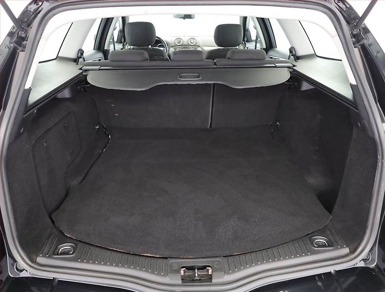 Ford Mondeo (2013) 2.0 TDCi, Xenony, Tempomat - fotka 16 z 17