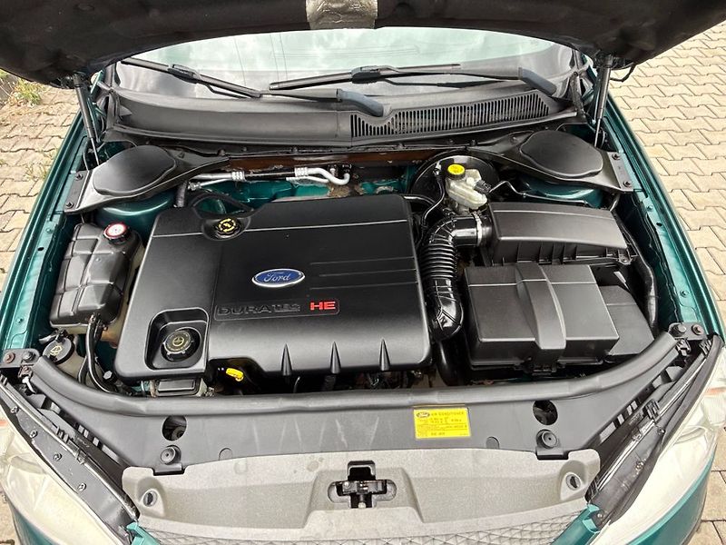 Ford Mondeo (2002) - fotka 18 z 33