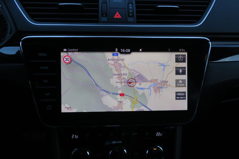 Škoda Superb (2017) 2.0 TDI 140kW 4x4 L&K DSG - fotka 25 z 50