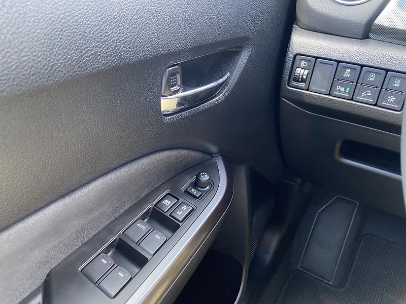 Suzuki Vitara 1.4 BoosterJet 6AT 4x4 Eleganc - fotka 13 z 22