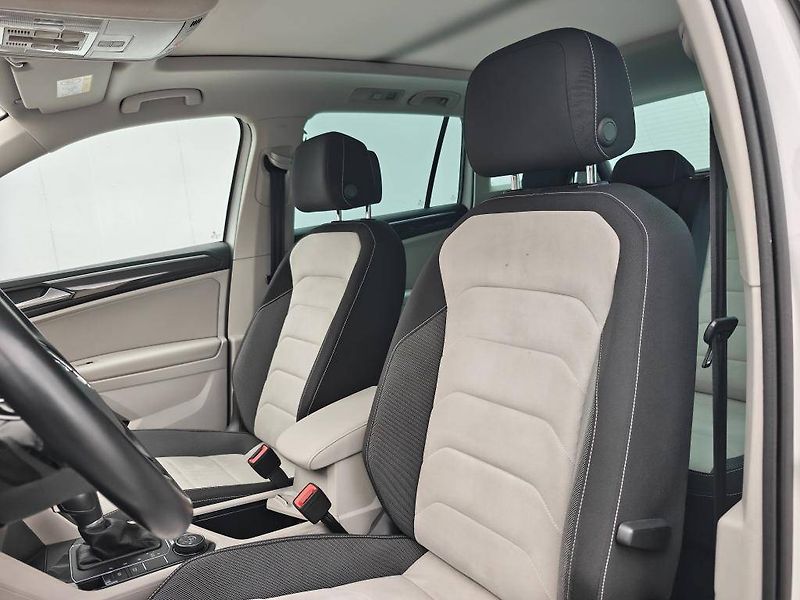 Volkswagen Tiguan R-Line Highline 4Motion DSG 2, - fotka 6 z 30