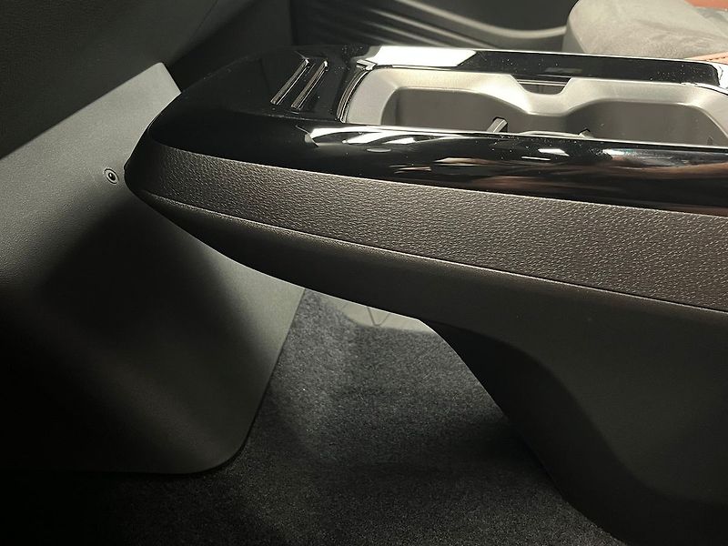 Volkswagen ID.5 Pro 150kW / ALU 20 SoH 95.9% - fotka 35 z 77