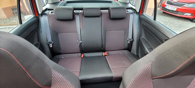 Škoda Rapid (2014) 1,2TSi 77kW Xenony StylePlus - fotka 15 z 37