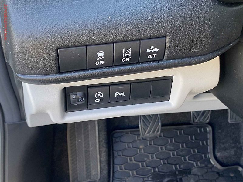 Suzuki Swift (2025) 1.2 DualJet, 1.maj,ČR - fotka 13 z 21