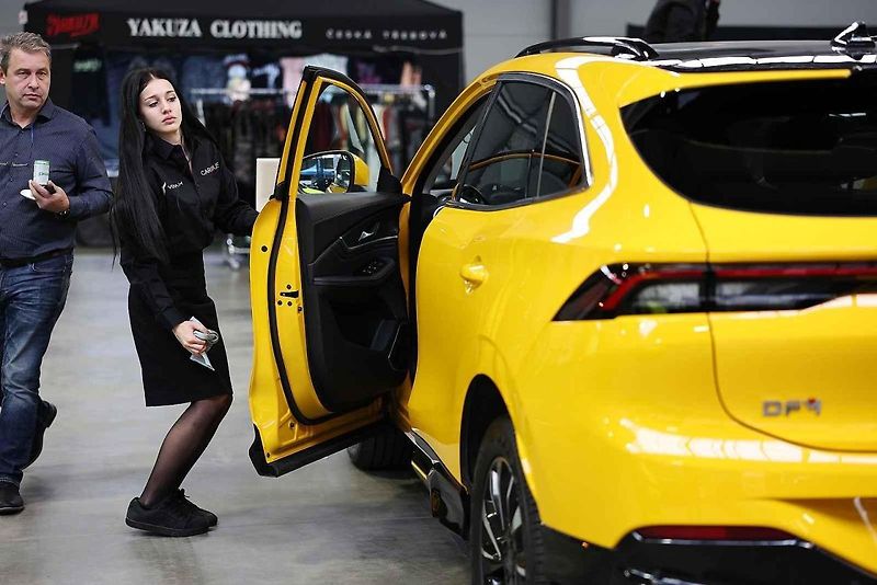 Z autosalonu v Lysé v pátek 1. listopadu 2024.