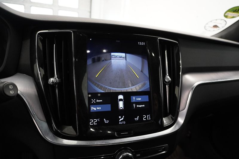 Volvo V60  CROSS COUNTRY D4 POLESTAR 4X4 - fotka 19 z 30