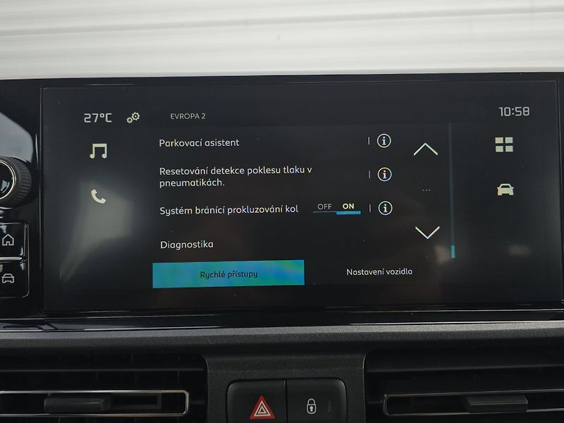 Citroën Berlingo (2024) Plus 1.5 BlueHDi 75kw, ČR, Ser - fotka 20 z 24