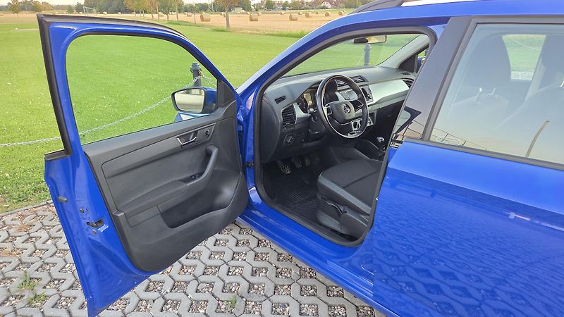 Škoda Fabia (2021) 1.0 TSI 70 kW Ambition, CZ,DPH - fotka 9 z 22