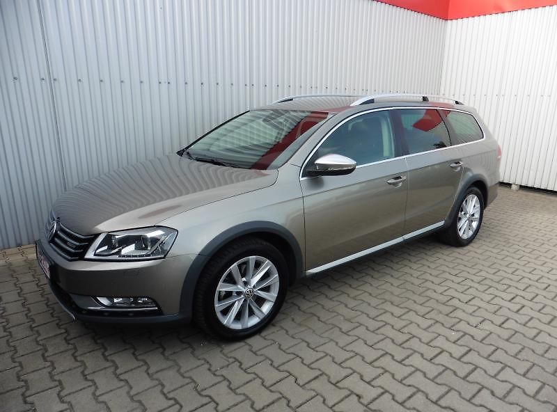 Volkswagen Passat 2,0 TDI Alltrack 4motion DSG - fotka 1 z 14