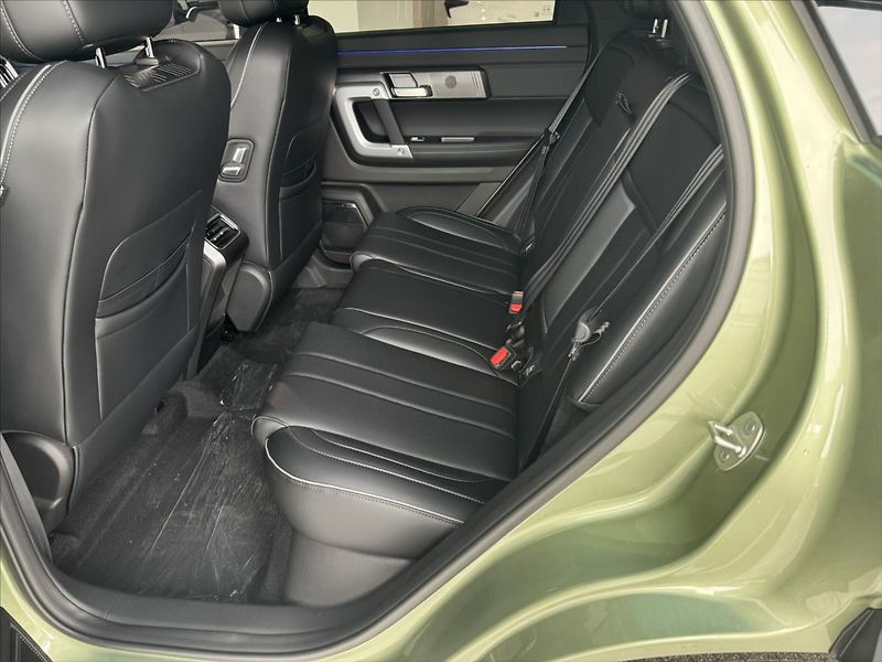 Jaecoo 7 (2026) 1,6 TGDi EXLUSIVE AWD - fotka 8 z 15