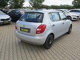 Škoda Fabia 1,2 TSI 63kW ČR - náhled 8