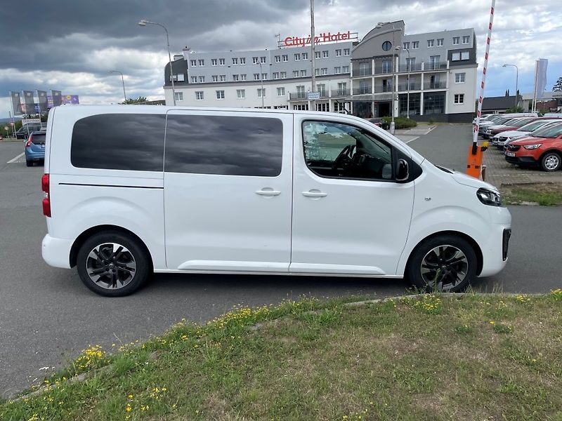 Opel Zafira Life 2,0 CDTi 106 kW, ČR, 1. m - fotka 6 z 42