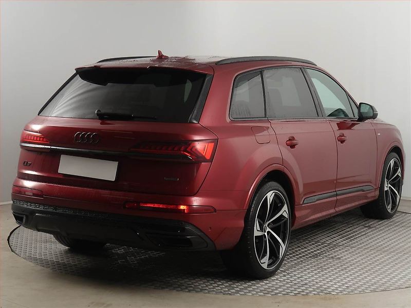 Audi Q7 (2022) 50 TDI - fotka 5 z 20