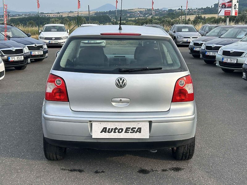 Volkswagen Polo (2002) 1.4 MPi, El. okna - fotka 5 z 15