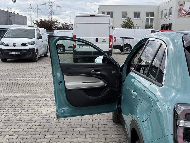 Fiat 600 (2026)  La Prima 1.2 Turbo Hybrid 145 - fotka 9 z 24