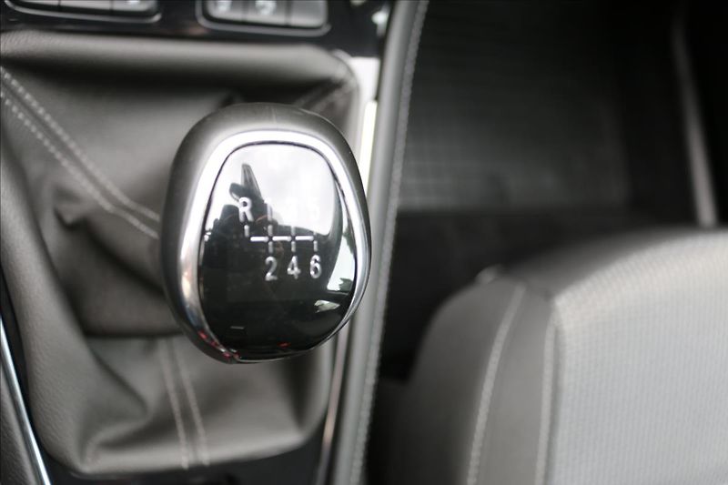 Opel Grandland X 1,2 96Kw,Turbo , Tažné - fotka 26 z 38