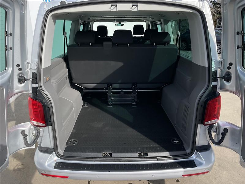 Volkswagen Caravelle 2,0 TDI 4Mot DSG Comfortline - fotka 22 z 22