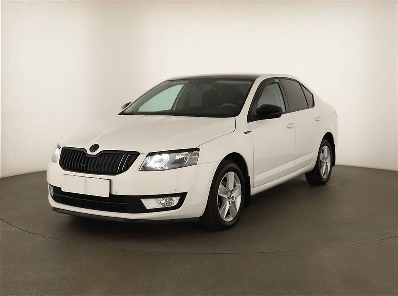 Škoda Octavia (2014) 1.6 TDI, Automat, Navi - fotka 2 z 15