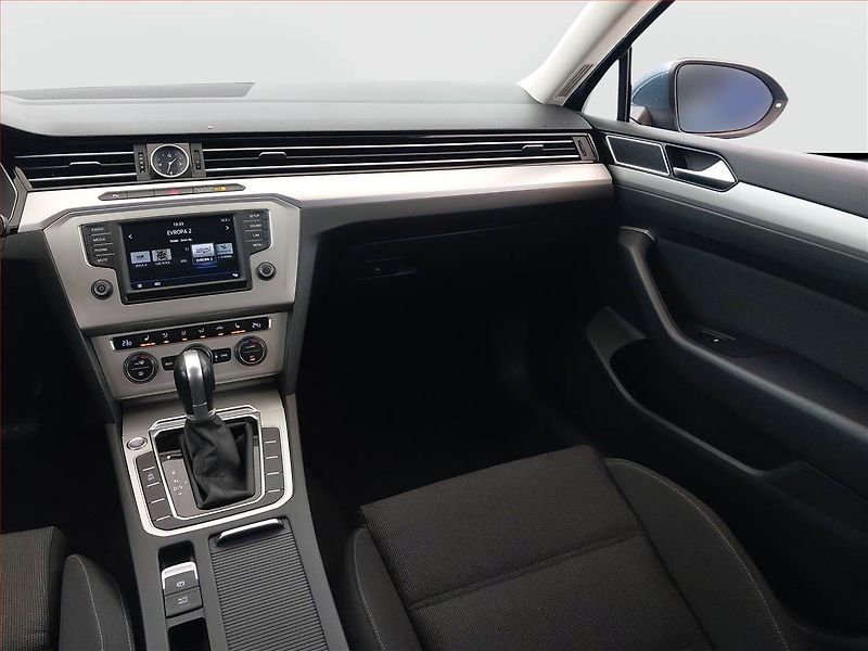 Volkswagen Passat (2016) Comfortline 2.0 TDI, Automat - fotka 8 z 18