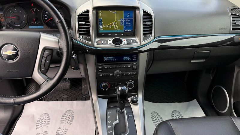 Chevrolet Captiva (2012) 2.2D 135kW *A/T*7míst*Servis* - fotka 13 z 23