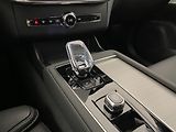 Volvo XC90 (2026) B5 AWD AUT BLACK EDITION ULTRA - náhled 33