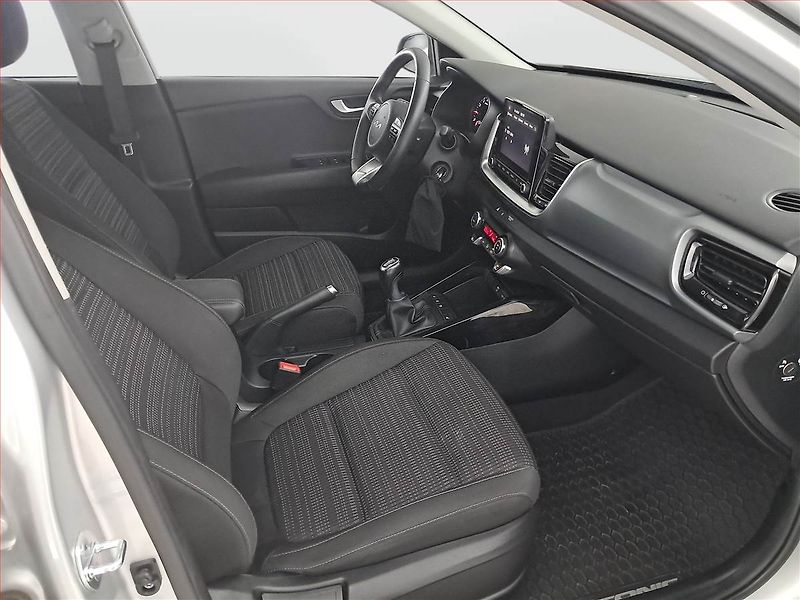 Kia Stonic (2022) Exclusive 1.0 T-GDI, EXCLUSIVE - fotka 9 z 18