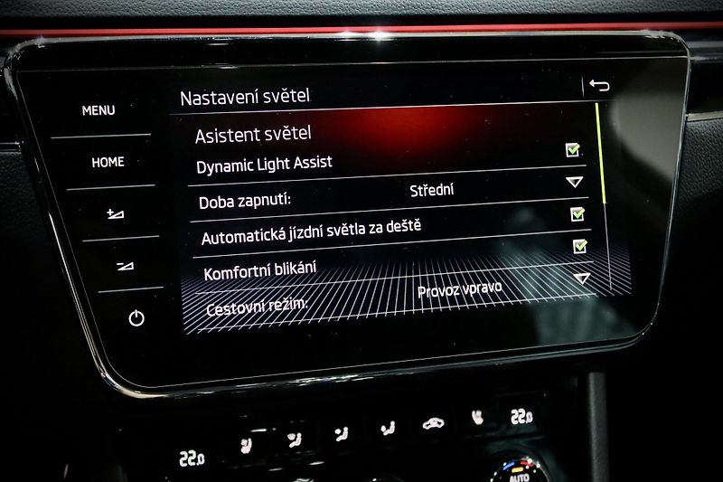 Škoda Superb 3 FL 2.0 TSI 140 kW DSG L&K  - fotka 46 z 52